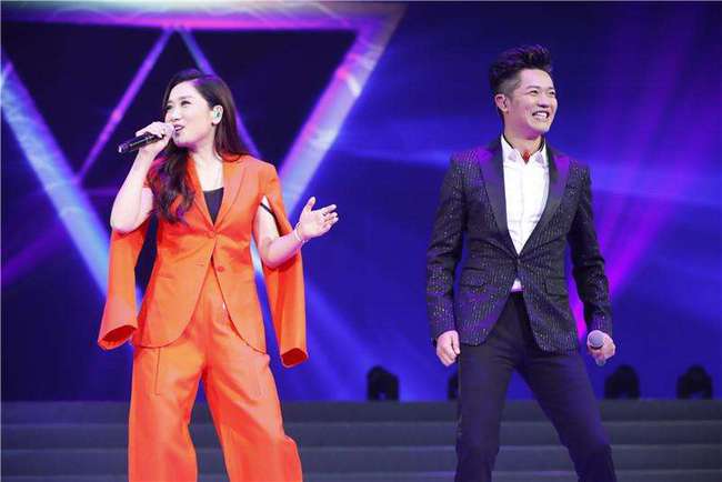 鳳凰傳奇成立文化傳媒合伙企業,經營范圍包括婚慶禮儀等